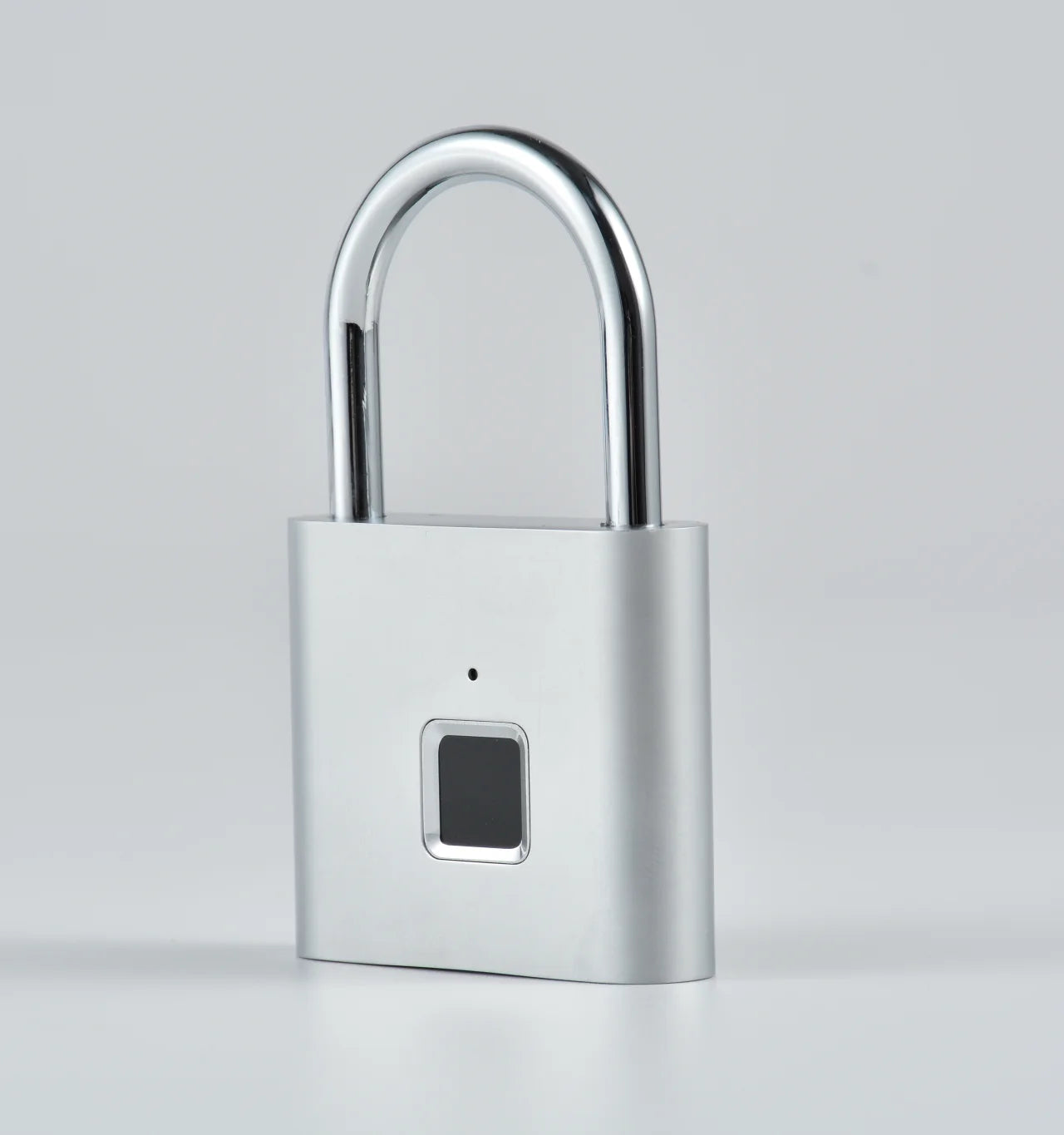 Waterproof Ip54 Smart Digital Alarm Fingerprint Pad Lock Smart Biometric Fingerprint Padlock for Box Bag Bike Door Warehouse